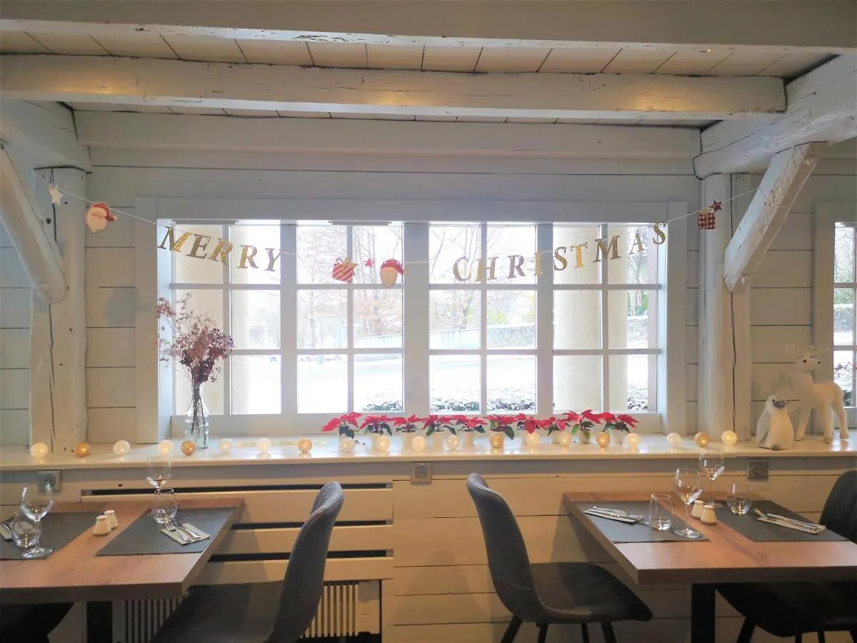 Logis Hotel Annecy Nord / ארגונה